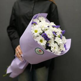 Букет из 5 кустовой хризантемы и статицы