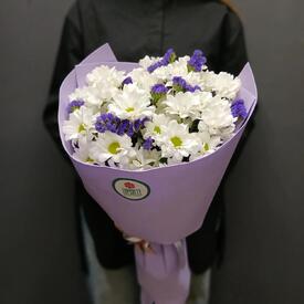 Букет из 5 кустовой хризантемы и статицы