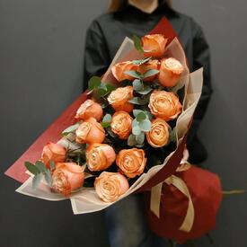 Букет из 15 пионовидных роз Кахала 50см
