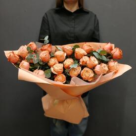 Букет из 25 пионовидных роз Кахала 50см