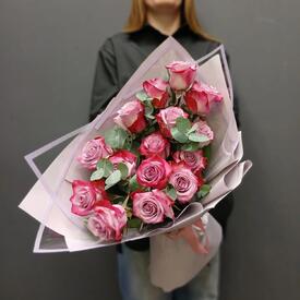 Букет из 15 роз Дип Перпл 50см
