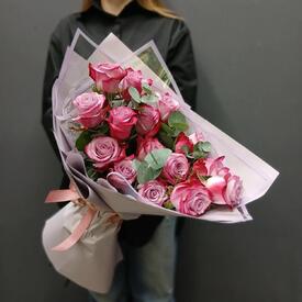 Букет из 15 роз Дип Перпл 50см