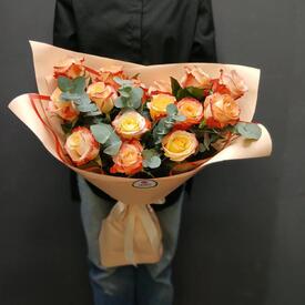 Букет из 15 роз Кабарет 50см