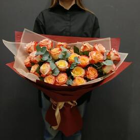 Букет из 25 роз Кабарет 50см