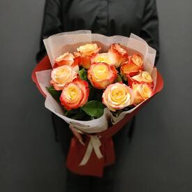 Букет из 11 роз Кабарет 50см