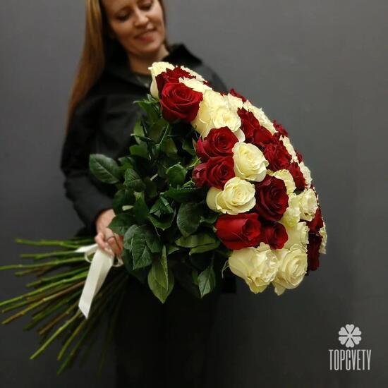 Букет из 75 роз микс 70см
