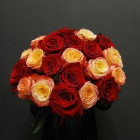 Букет из 21 розы микс 50см