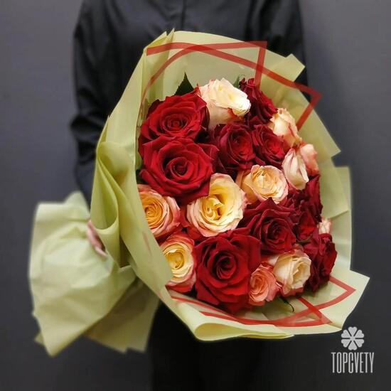 Букет из 21 розы микс 50см