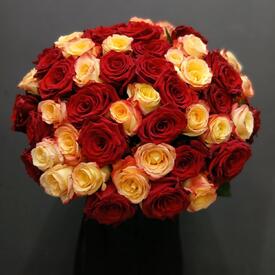 Букет из 51 розы микс 50см 