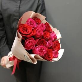 Букет из 15 роз микс 50см