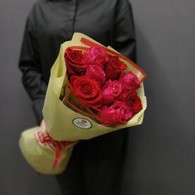 Букет из 9 роз микс 50см