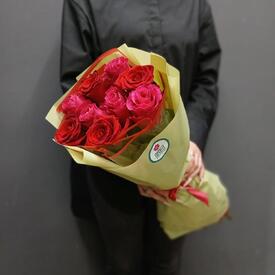 Букет из 9 роз микс 50см