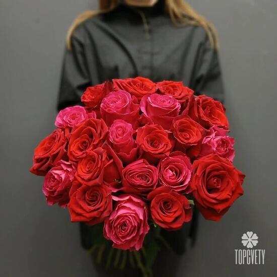 Букет из 21 розы микс 50см