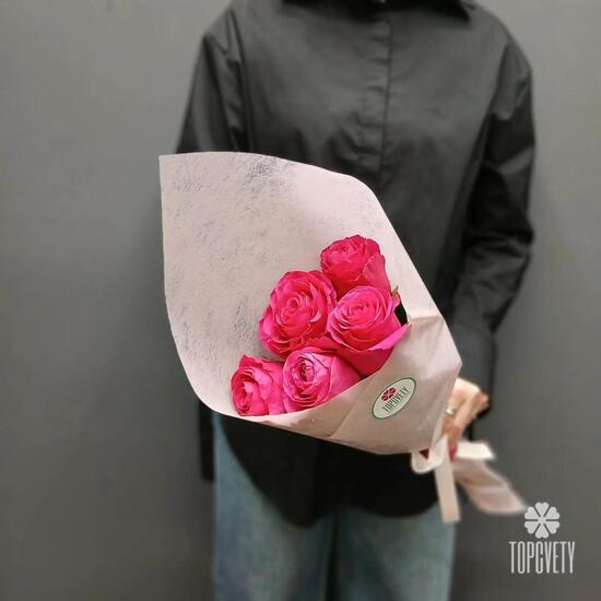 Букет из 5 роз Хот Спот 50см