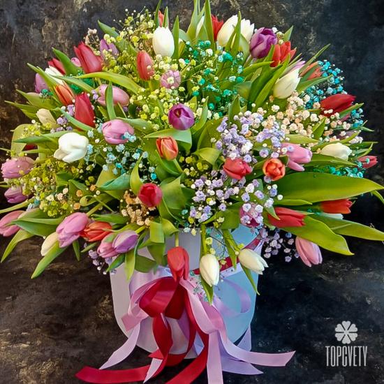 Букет из 101 тюльпана микс в коробке 