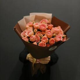 Букет из 5 кустовых роз 50см