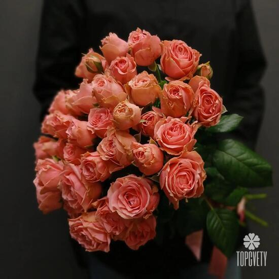 Букет из 11 кустовых роз 50см