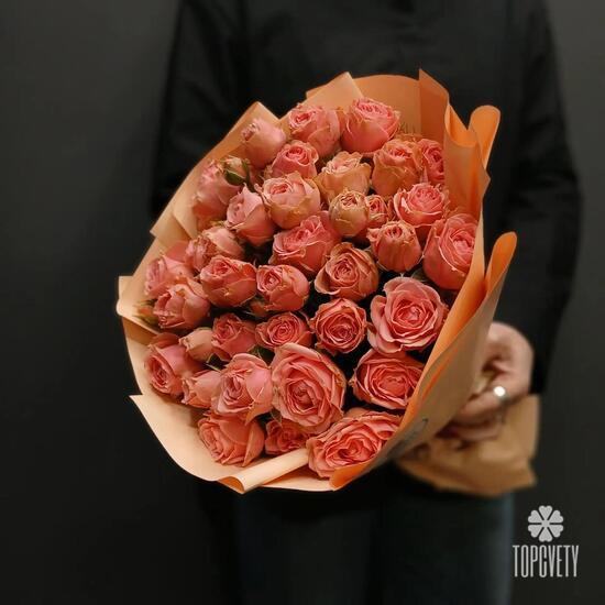 Букет из 9 кустовых роз 50см