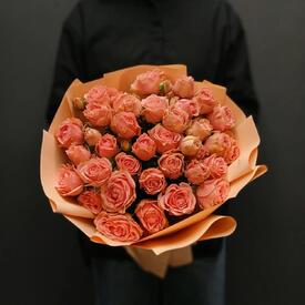 Букет из 9 кустовых роз 50см