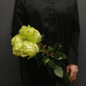 Букет из 5 роз Лимонад 50см