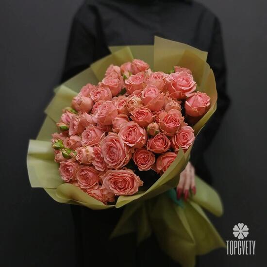 Букет из 19 кустовых роз 50см