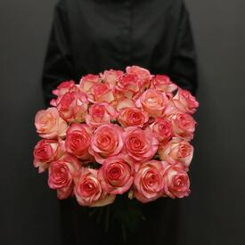 Букет из 25 роз Джумилия 50см