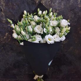 Букет из 15 белых эустом