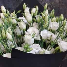 Букет из 15 белых эустом