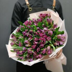 Букет из 19 фиолетовых альстромерий 