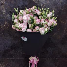 Букет из 15 розовых эустом