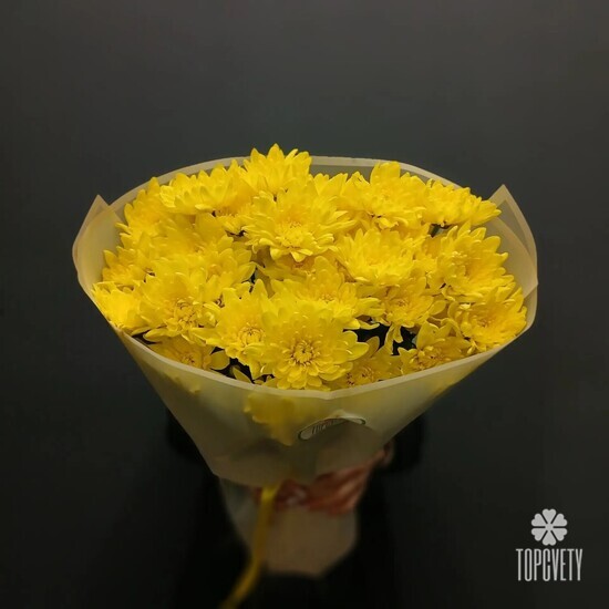 Букет из 7 жёлтых кустовых хризантем
