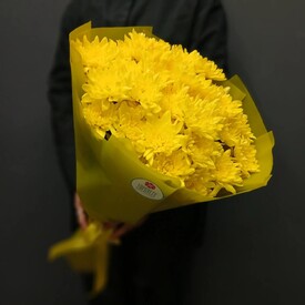 Букет из 11 жёлтых кустовых хризантем 