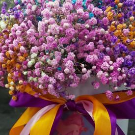 Композиция из гипсофилы микс в коробке