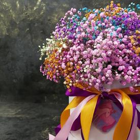 Композиция из гипсофилы микс в коробке