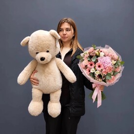 Комбо букет + плюшевый медведь