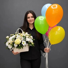Комбо цветочная композиция + 5 шаров