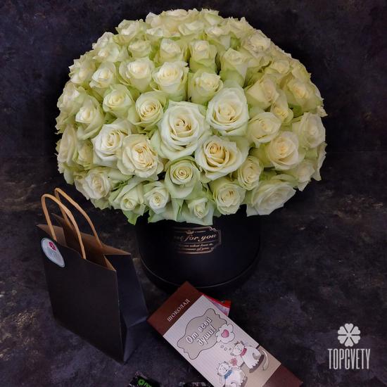 Букет из 101 белой розы в коробке