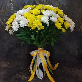 Букет из 15 кустовых хризантем микс