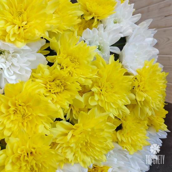 Букет из 15 кустовых хризантем микс