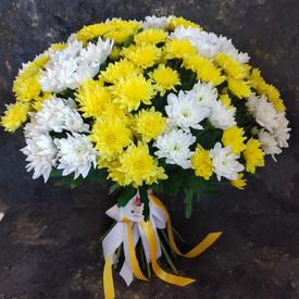 Букет из 15 кустовых хризантем микс