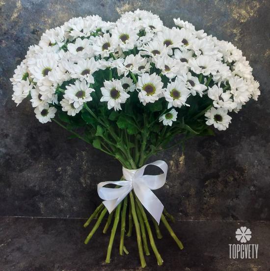 Букет из 21 белой кустовой хризантемы Сантини №203