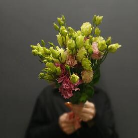 Букет из 3 розовых эустом
