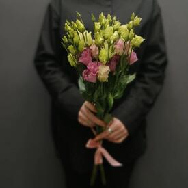 Букет из 3 розовых эустом