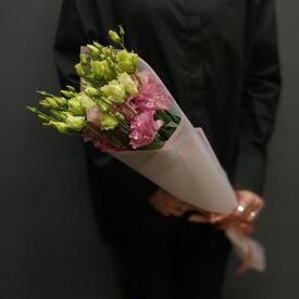 Букет из 3 розовых эустом