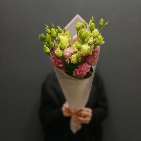 Букет из 3 розовых эустом