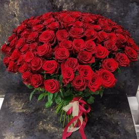 Букет из 75 красных роз