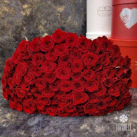 Букет из 101 красной розы Гран При 70см