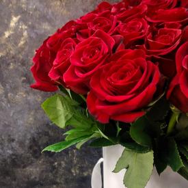 Букет из 75 красных роз Фридом