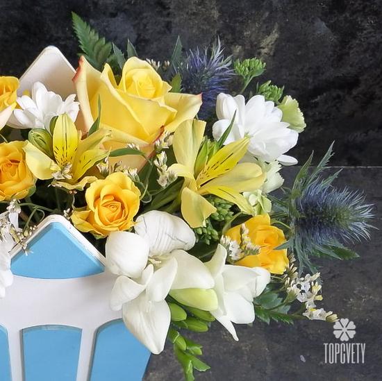 Букет из роз, хризантем и гербер