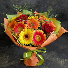 Букет из 15 гербер микс